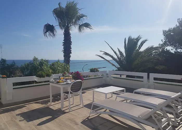 B&B TORRE AZUL FRONTEMARE - Bisceglie